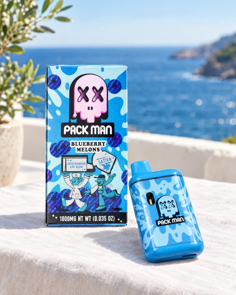 Blueberry Melons di Pack Man, confezione e dispositivo su una terrazza sul mare